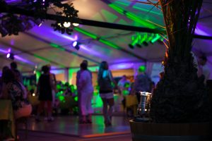 Beleuchtung Zelt und Tanzfläche einer Firmenfeier in Karlsruhe